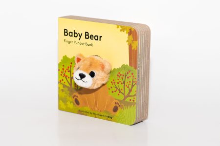 Baby Bear Finger Puppet Book Lateral